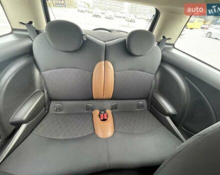 Оранжевый Мини Hatch, объемом двигателя 1.6 л и пробегом 85 тыс. км за 10500 $, фото 11 на Automoto.ua