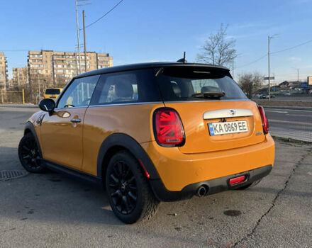 Оранжевый Мини Hatch, объемом двигателя 1.5 л и пробегом 120 тыс. км за 11500 $, фото 3 на Automoto.ua