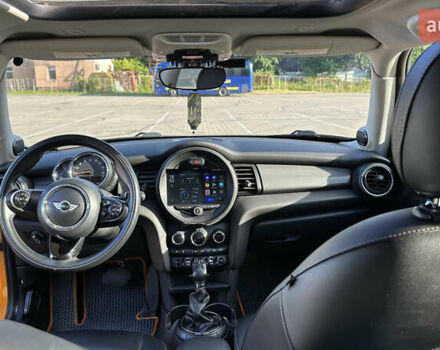 Оранжевый Мини Hatch, объемом двигателя 1.5 л и пробегом 156 тыс. км за 12700 $, фото 15 на Automoto.ua