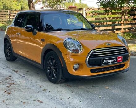 Помаранчевий Міні Hatch, об'ємом двигуна 1.5 л та пробігом 122 тис. км за 12490 $, фото 2 на Automoto.ua