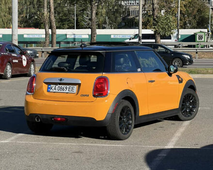 Оранжевый Мини Hatch, объемом двигателя 1.5 л и пробегом 110 тыс. км за 12300 $, фото 4 на Automoto.ua