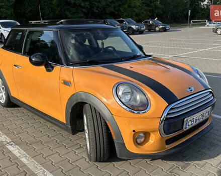 Оранжевый Мини Hatch, объемом двигателя 1.5 л и пробегом 156 тыс. км за 12700 $, фото 3 на Automoto.ua