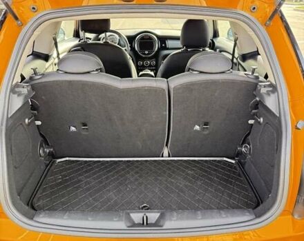 Оранжевый Мини Hatch, объемом двигателя 1.5 л и пробегом 65 тыс. км за 13000 $, фото 6 на Automoto.ua