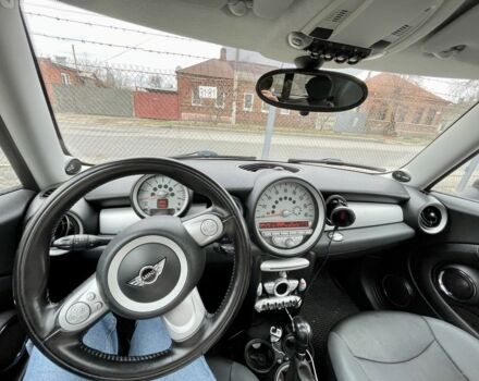 Білий Міні Mini, об'ємом двигуна 1.6 л та пробігом 117 тис. км за 7800 $, фото 6 на Automoto.ua