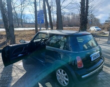 Чорний Міні Mini, об'ємом двигуна 1.6 л та пробігом 300 тис. км за 4987 $, фото 3 на Automoto.ua