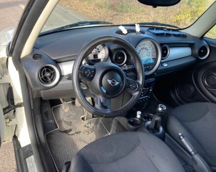 Мини Ван 2010 в Львове на Automoto.ua Белый Мини Ван, объемом двигателя 1.6 л и пробегом 195 тыс. км за 4799 $, фото 15 на Automoto.ua