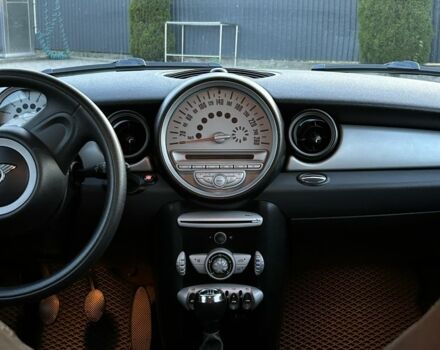 Білий Міні One, об'ємом двигуна 1.4 л та пробігом 240 тис. км за 5992 $, фото 4 на Automoto.ua