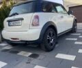 Белый Мини Ван, объемом двигателя 1.6 л и пробегом 343 тыс. км за 6200 $, фото 3 на Automoto.ua