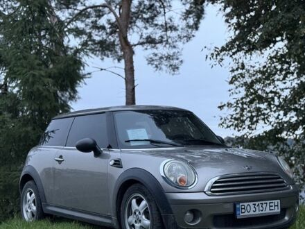 Бежевый Мини Ван, объемом двигателя 1.6 л и пробегом 218 тыс. км за 5700 $, фото 1 на Automoto.ua