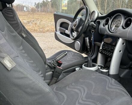 Мини Ван 2001 в Ужгороде на Automoto.ua Черный Мини Ван, объемом двигателя 1.6 л и пробегом 251 тыс. км за 3789 $, фото 15 на Automoto.ua