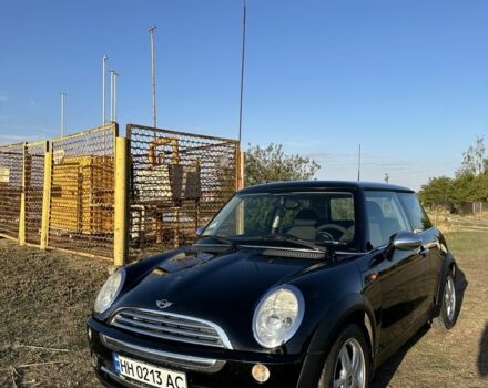 Черный Мини Ван, объемом двигателя 1.6 л и пробегом 122 тыс. км за 5200 $, фото 1 на Automoto.ua