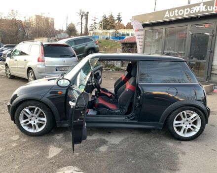 Черный Мини Ван, объемом двигателя 14 л и пробегом 220 тыс. км за 4490 $, фото 11 на Automoto.ua