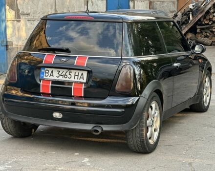 Черный Мини Ван, объемом двигателя 1.6 л и пробегом 210 тыс. км за 5500 $, фото 1 на Automoto.ua