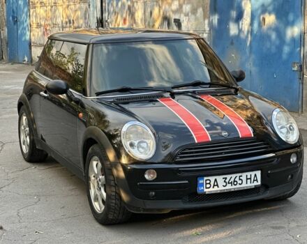 Черный Мини Ван, объемом двигателя 1.6 л и пробегом 210 тыс. км за 5500 $, фото 2 на Automoto.ua