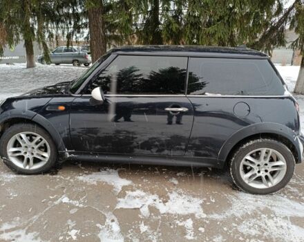 Черный Мини Ван, объемом двигателя 0 л и пробегом 280 тыс. км за 3700 $, фото 1 на Automoto.ua