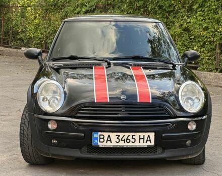 Черный Мини Ван, объемом двигателя 1.6 л и пробегом 210 тыс. км за 5500 $, фото 1 на Automoto.ua