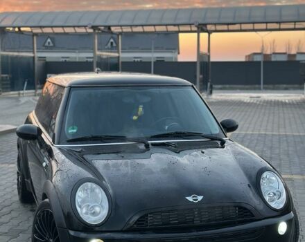 Черный Мини Ван, объемом двигателя 1.6 л и пробегом 230 тыс. км за 3200 $, фото 1 на Automoto.ua