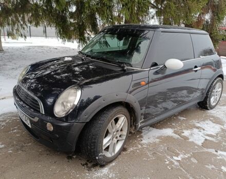 Черный Мини Ван, объемом двигателя 0 л и пробегом 280 тыс. км за 3700 $, фото 1 на Automoto.ua