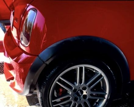 Красный Мини Ван, объемом двигателя 1.6 л и пробегом 218 тыс. км за 4500 $, фото 1 на Automoto.ua