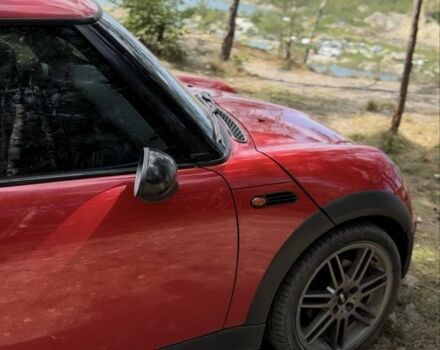 Красный Мини Ван, объемом двигателя 1.6 л и пробегом 218 тыс. км за 4500 $, фото 4 на Automoto.ua