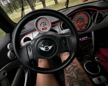 Красный Мини Ван, объемом двигателя 1.6 л и пробегом 218 тыс. км за 4500 $, фото 7 на Automoto.ua