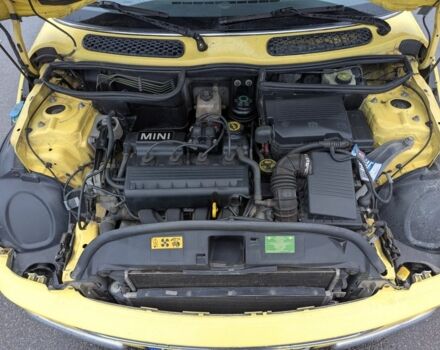Жовтий Міні One, об'ємом двигуна 1.6 л та пробігом 210 тис. км за 3950 $, фото 5 на Automoto.ua