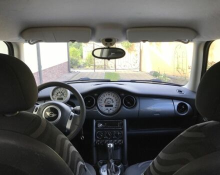 Серый Мини Ван, объемом двигателя 1.6 л и пробегом 237 тыс. км за 2350 $, фото 6 на Automoto.ua
