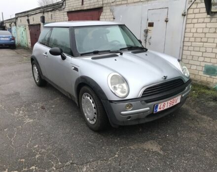 Серый Мини Ван, объемом двигателя 1.6 л и пробегом 237 тыс. км за 2350 $, фото 2 на Automoto.ua