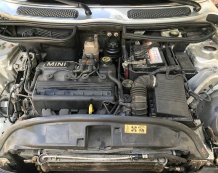 Серый Мини Ван, объемом двигателя 1.6 л и пробегом 237 тыс. км за 2350 $, фото 10 на Automoto.ua