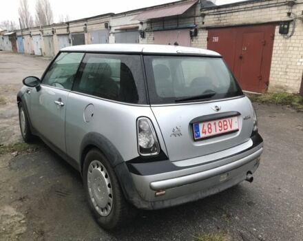 Серый Мини Ван, объемом двигателя 1.6 л и пробегом 237 тыс. км за 2350 $, фото 3 на Automoto.ua