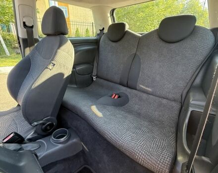 Сірий Міні One, об'ємом двигуна 1.6 л та пробігом 239 тис. км за 4700 $, фото 8 на Automoto.ua