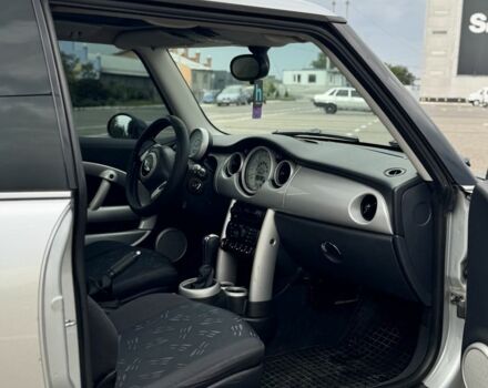 Сірий Міні One, об'ємом двигуна 1.6 л та пробігом 210 тис. км за 5650 $, фото 11 на Automoto.ua
