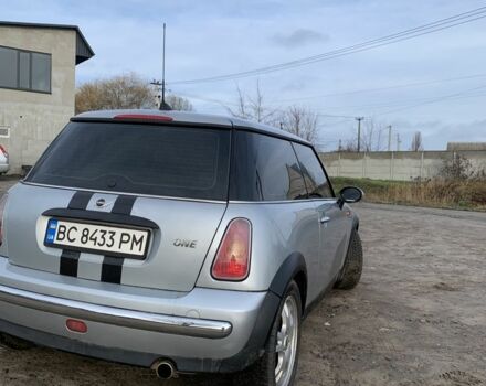 Сірий Міні One, об'ємом двигуна 1.6 л та пробігом 230 тис. км за 3800 $, фото 2 на Automoto.ua