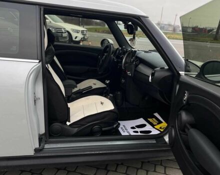 Сірий Міні One, об'ємом двигуна 1.6 л та пробігом 267 тис. км за 9700 $, фото 17 на Automoto.ua