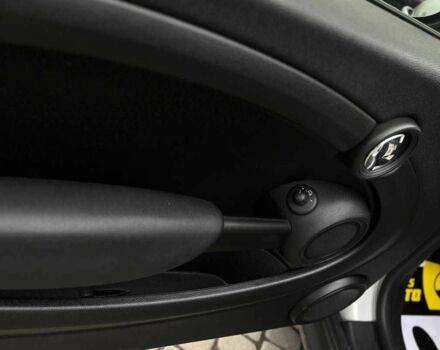 Сірий Міні One, об'ємом двигуна 1.6 л та пробігом 267 тис. км за 9700 $, фото 19 на Automoto.ua