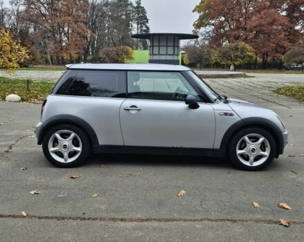 Серый Мини Ван, объемом двигателя 1.6 л и пробегом 200 тыс. км за 3500 $, фото 2 на Automoto.ua