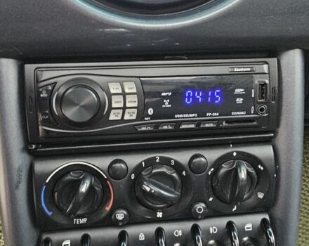 Серый Мини Ван, объемом двигателя 1.6 л и пробегом 200 тыс. км за 3500 $, фото 13 на Automoto.ua