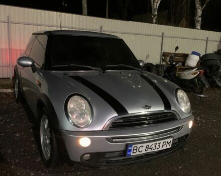 Серый Мини Ван, объемом двигателя 1.6 л и пробегом 230 тыс. км за 3800 $, фото 1 на Automoto.ua