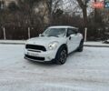 Білий Міні Пейсмен, об'ємом двигуна 2 л та пробігом 150 тис. км за 13500 $, фото 1 на Automoto.ua
