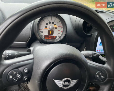 Белый Мини Пейсмен, объемом двигателя 1.6 л и пробегом 103 тыс. км за 9900 $, фото 2 на Automoto.ua
