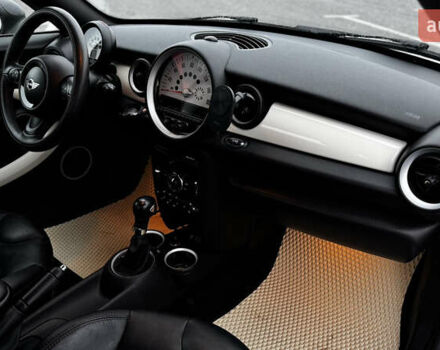 Бежевый Мини Roadster, объемом двигателя 1.6 л и пробегом 129 тыс. км за 13500 $, фото 18 на Automoto.ua