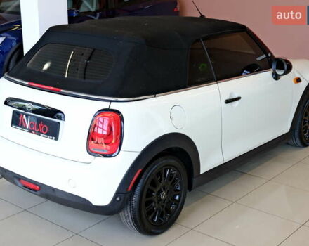 Бежевый Мини Convertible, объемом двигателя 1.5 л и пробегом 50 тыс. км за 11900 $, фото 22 на Automoto.ua