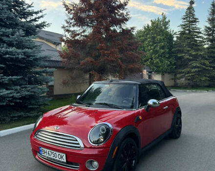 Красный Мини Convertible, объемом двигателя 1.6 л и пробегом 119 тыс. км за 8000 $, фото 2 на Automoto.ua