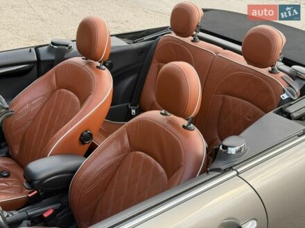 Сірий Міні Convertible, об'ємом двигуна 2 л та пробігом 84 тис. км за 19500 $, фото 1 на Automoto.ua