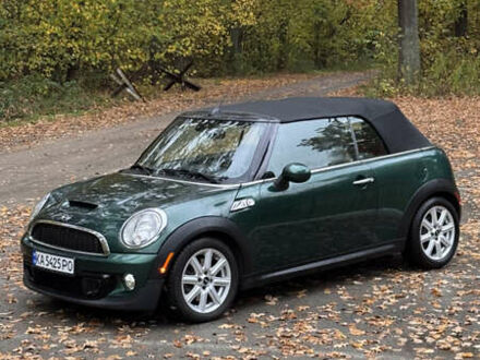 Мини Convertible 2015 в Киеве на Automoto.ua Зеленый Мини Convertible, объемом двигателя 1.6 л и пробегом 125 тыс. км за 12500 $, фото 1 на Automoto.ua