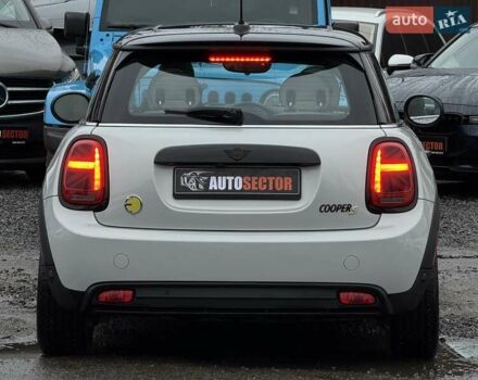 Белый Мини Electric, объемом двигателя 0 л и пробегом 2 тыс. км за 25500 $, фото 5 на Automoto.ua