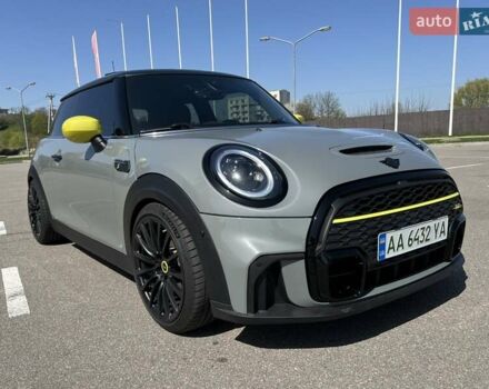 Серый Мини Electric, объемом двигателя 0 л и пробегом 26 тыс. км за 23500 $, фото 1 на Automoto.ua
