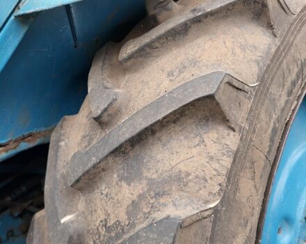 МТЗ 80 Беларус 1990 в Носовке на Automoto.ua Синий МТЗ 80 Беларус, объемом двигателя 0.5 л и пробегом 100 тыс. км за 5500 $, фото 5 на Automoto.ua