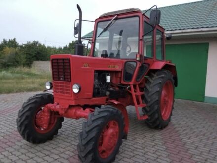 МТЗ 82.1 Білорус 1999 у Чернівцях на Automoto.ua Червоний МТЗ 82.1 Білорус, об'ємом двигуна 4.75 л та пробігом 10 тис. км за 4900 $, фото 1 на Automoto.ua