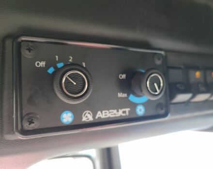 МТЗ Другая, объемом двигателя 4 л и пробегом 1000 тыс. км за 22500 $, фото 2 на Automoto.ua